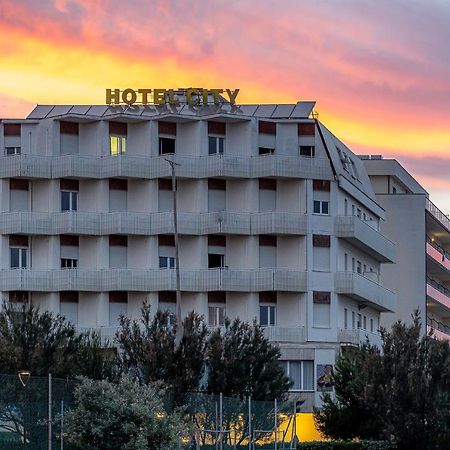 Hotel City Милано Мартима Екстериор снимка
