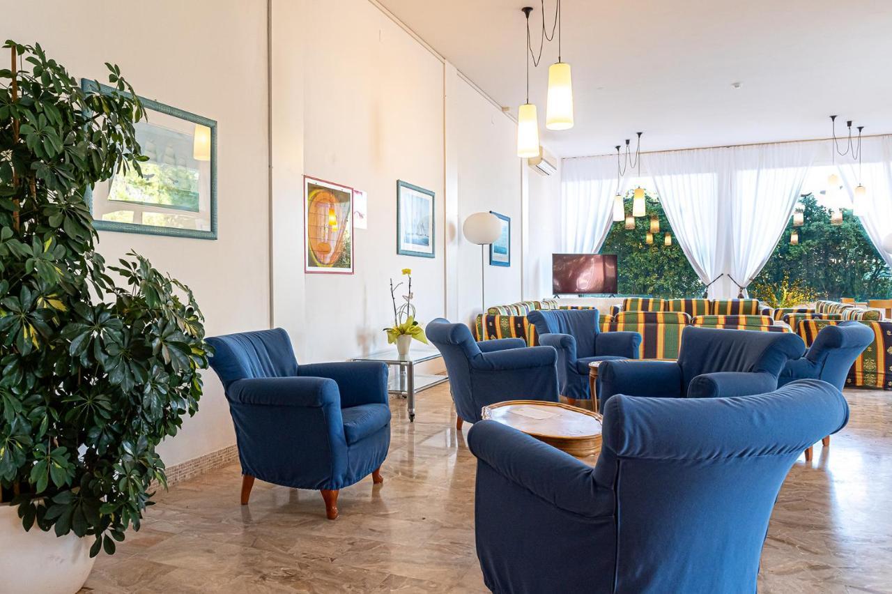 Hotel City Милано Мартима Екстериор снимка